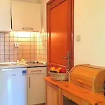 Anton Apartment *