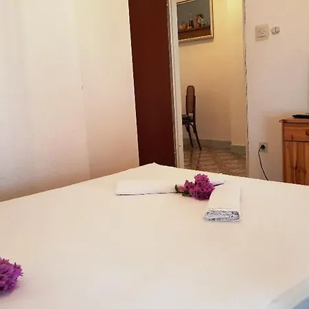 Apartment Anton Makarska