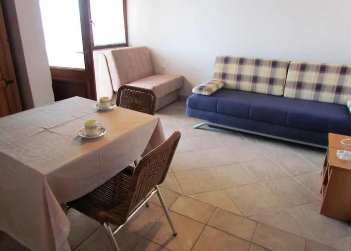Apartment Anton Makarska